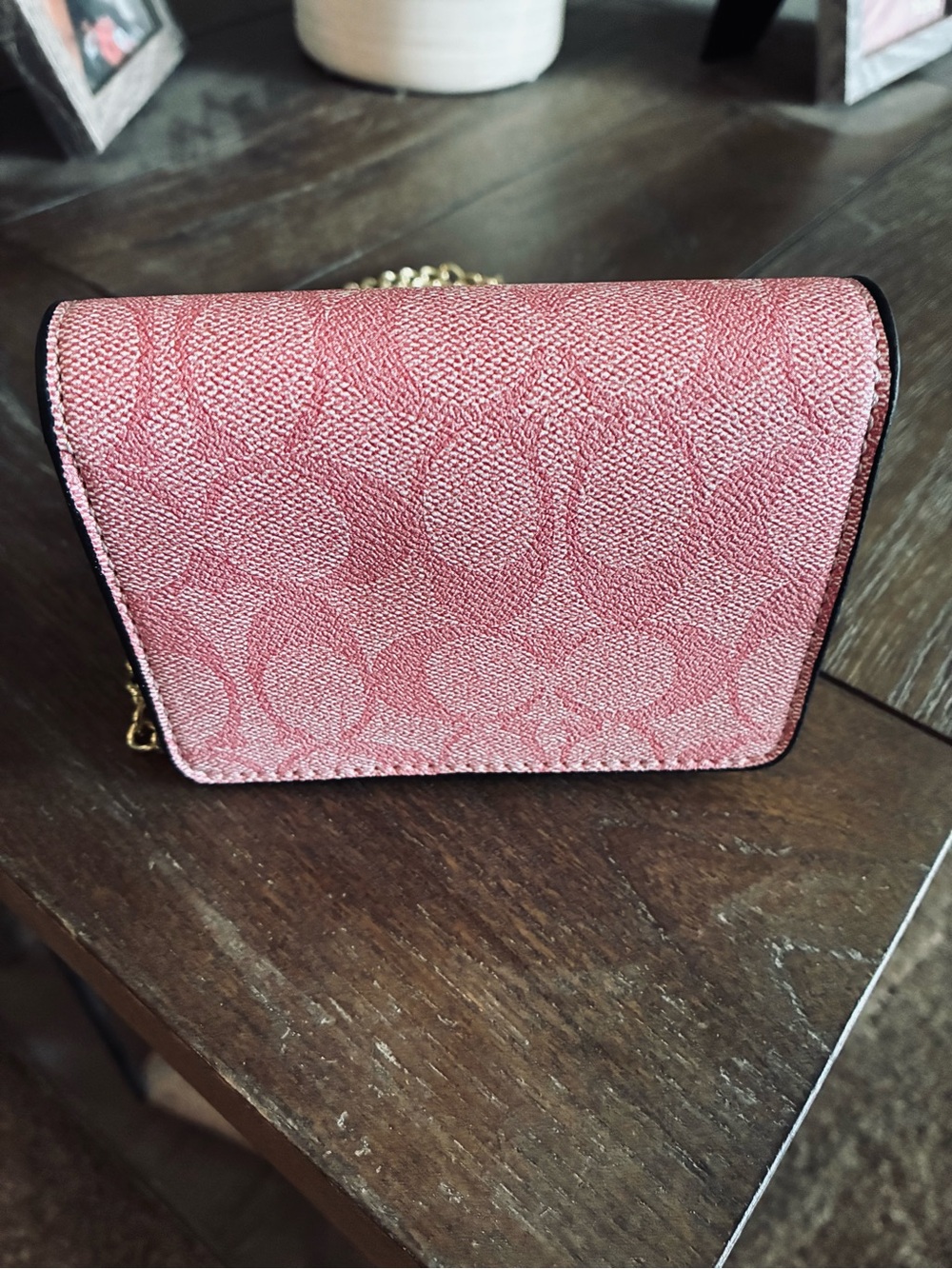 Small Pink crossbody - Picture 4 of 7